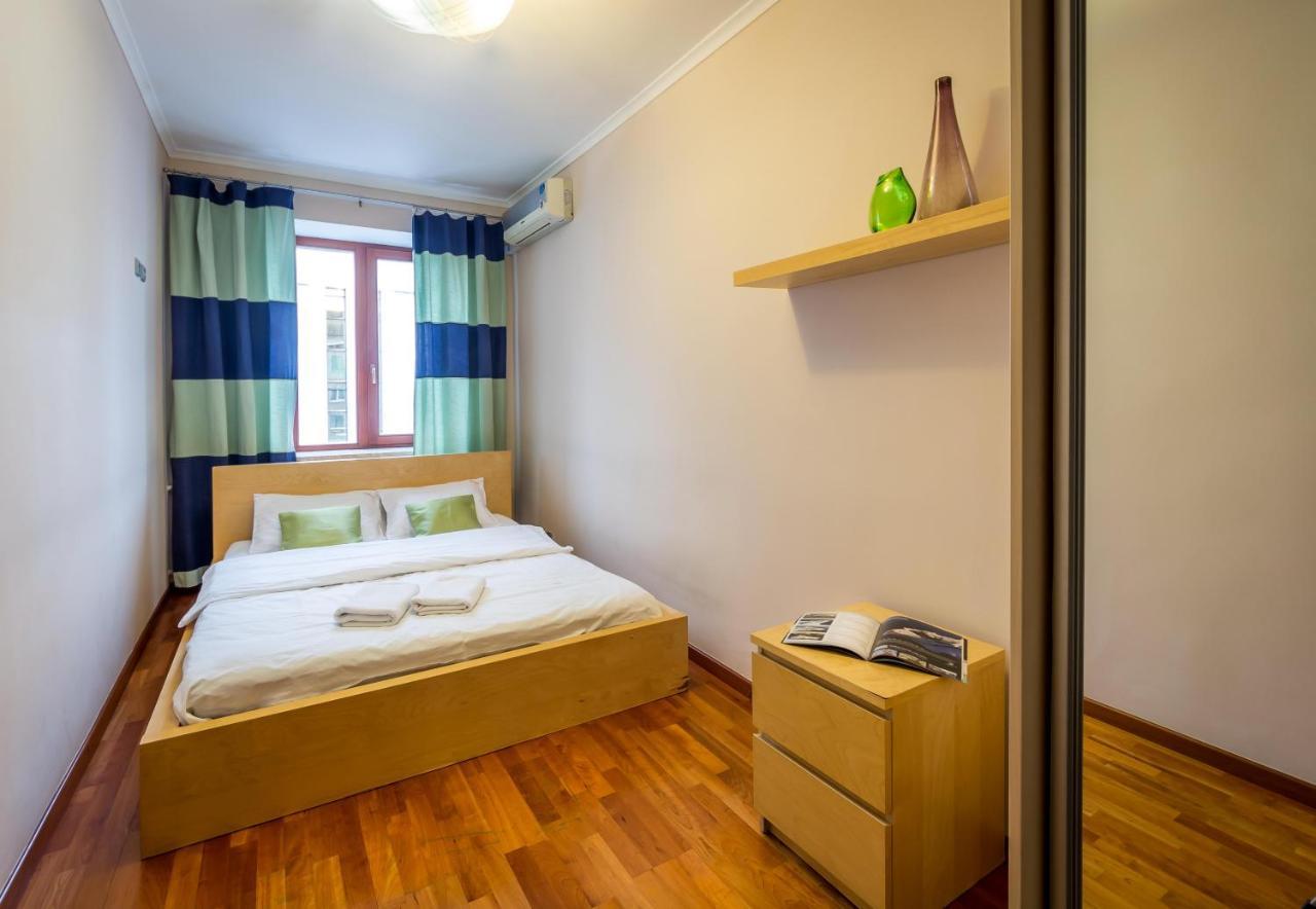 Apartment On Triokhsviatytelska Kiev Buitenkant foto