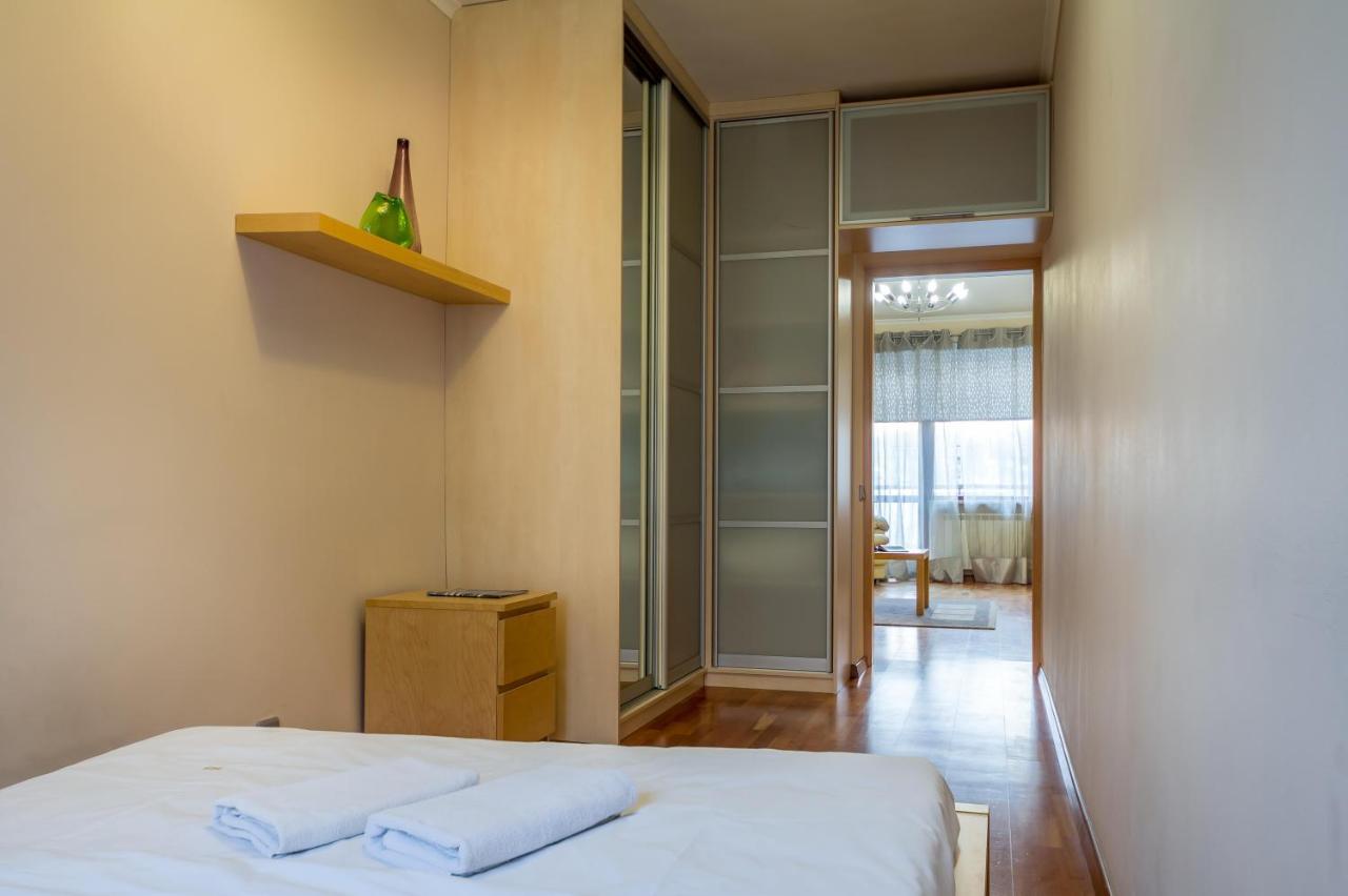 Apartment On Triokhsviatytelska Kiev Buitenkant foto
